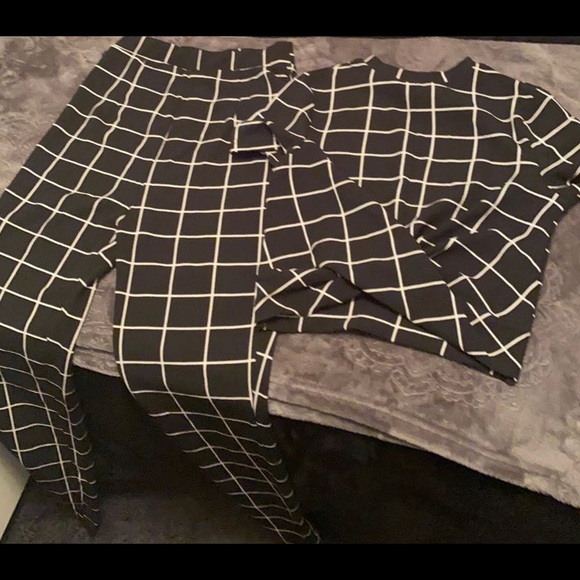 Black & White grid print tshirt & pants set - Picture 1 of 3